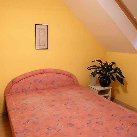 غيولا Var-Torony Apartman المظهر الخارجي الصورة