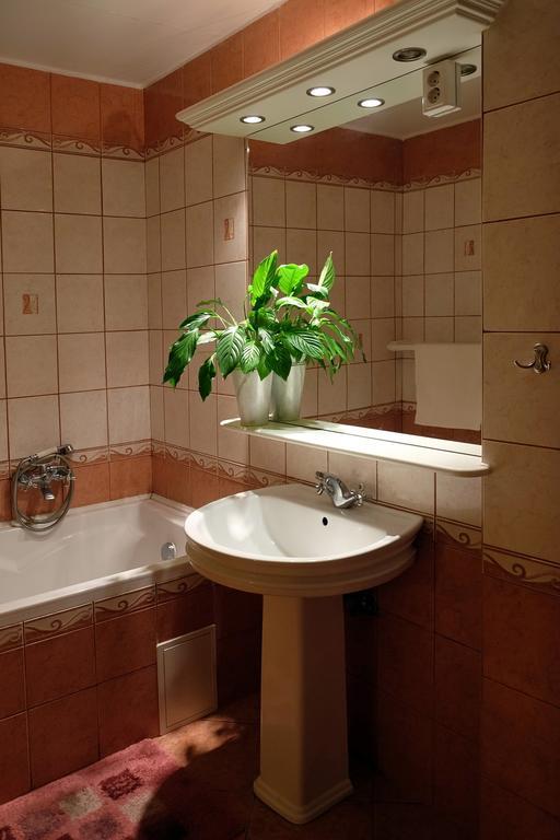غيولا Var-Torony Apartman المظهر الخارجي الصورة