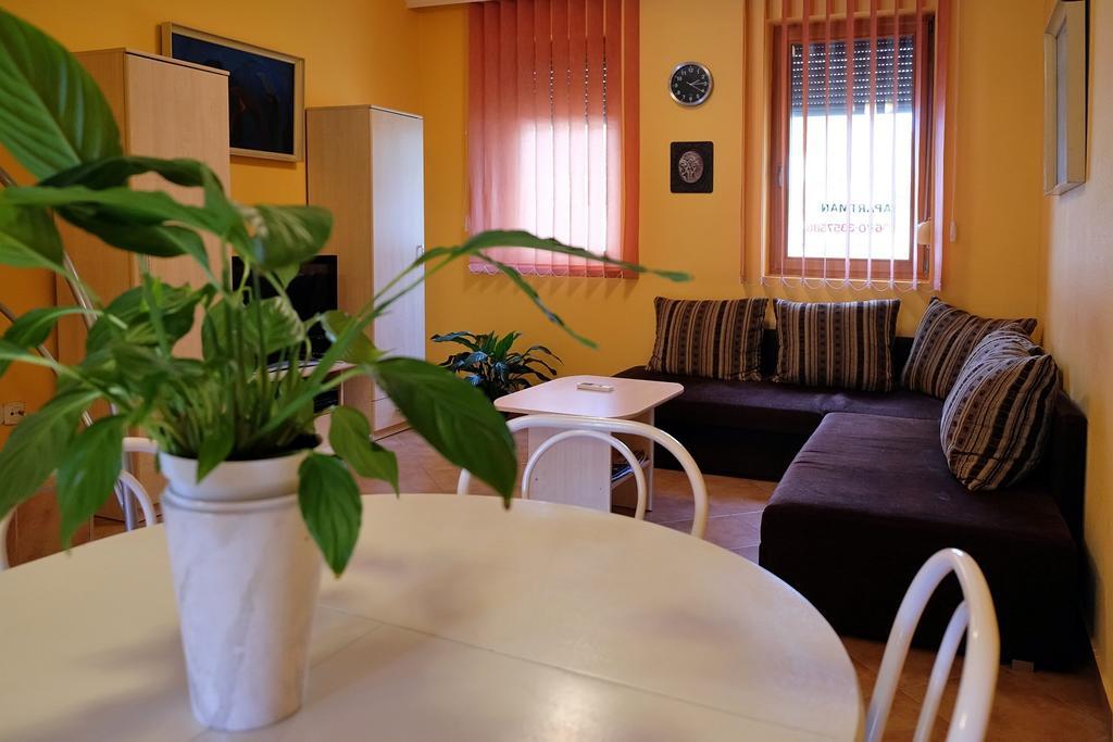 غيولا Var-Torony Apartman المظهر الخارجي الصورة