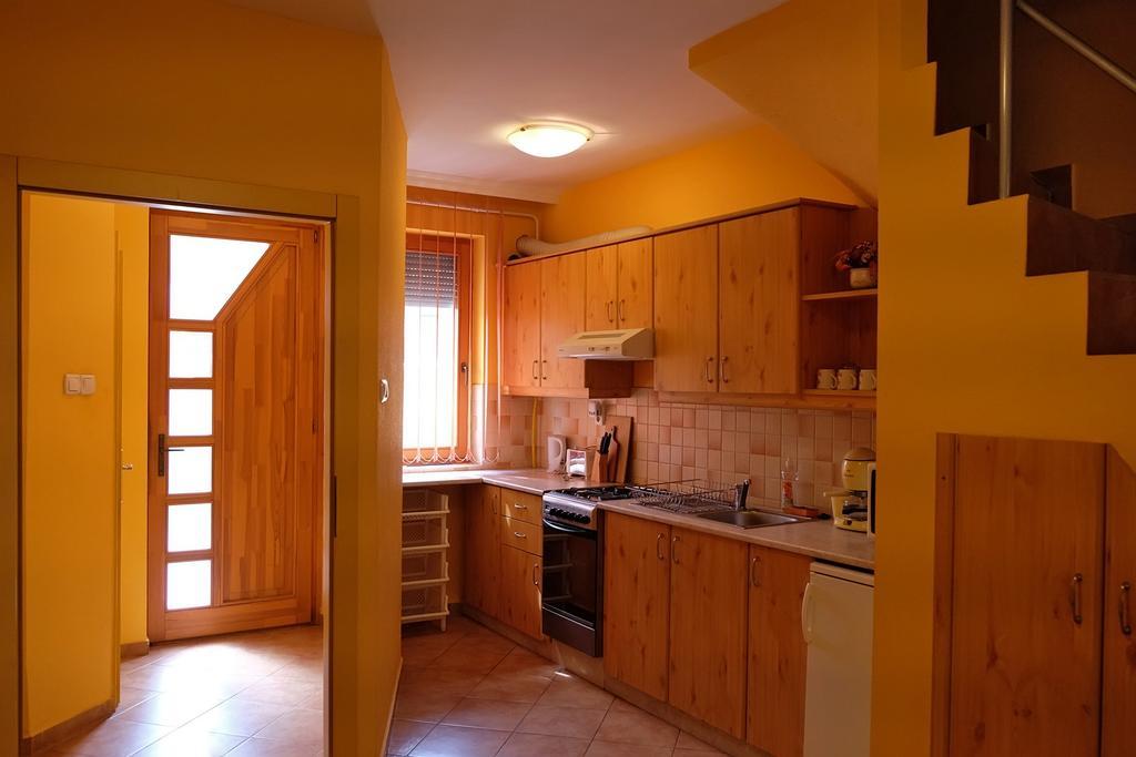 غيولا Var-Torony Apartman المظهر الخارجي الصورة